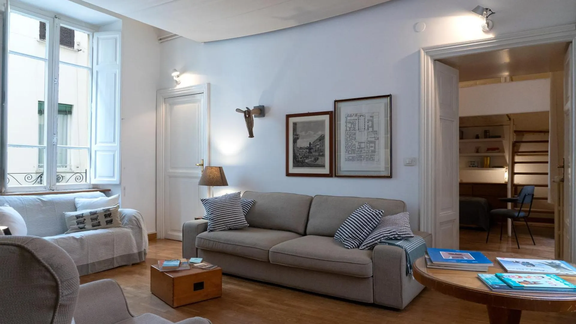 Gallery Apartment, Near The Vatican Rome Apartment